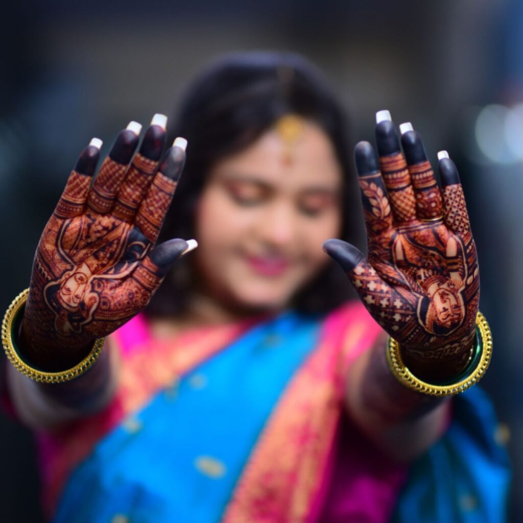 Aksha Shah - Mehendi Designer