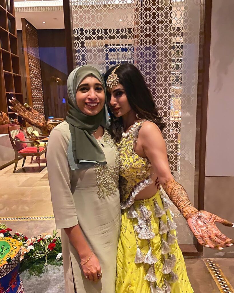 Halima Khan Nizami - Mehendi Artist