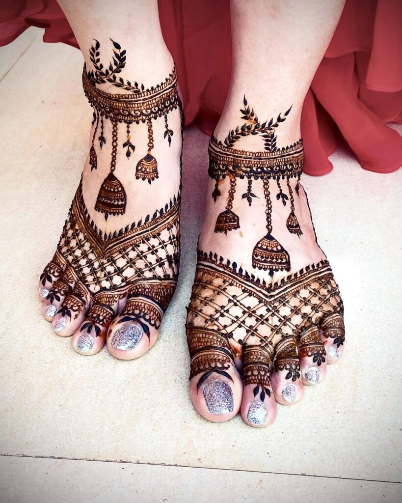 Halima Khan Nizami - Mehendi Artist
