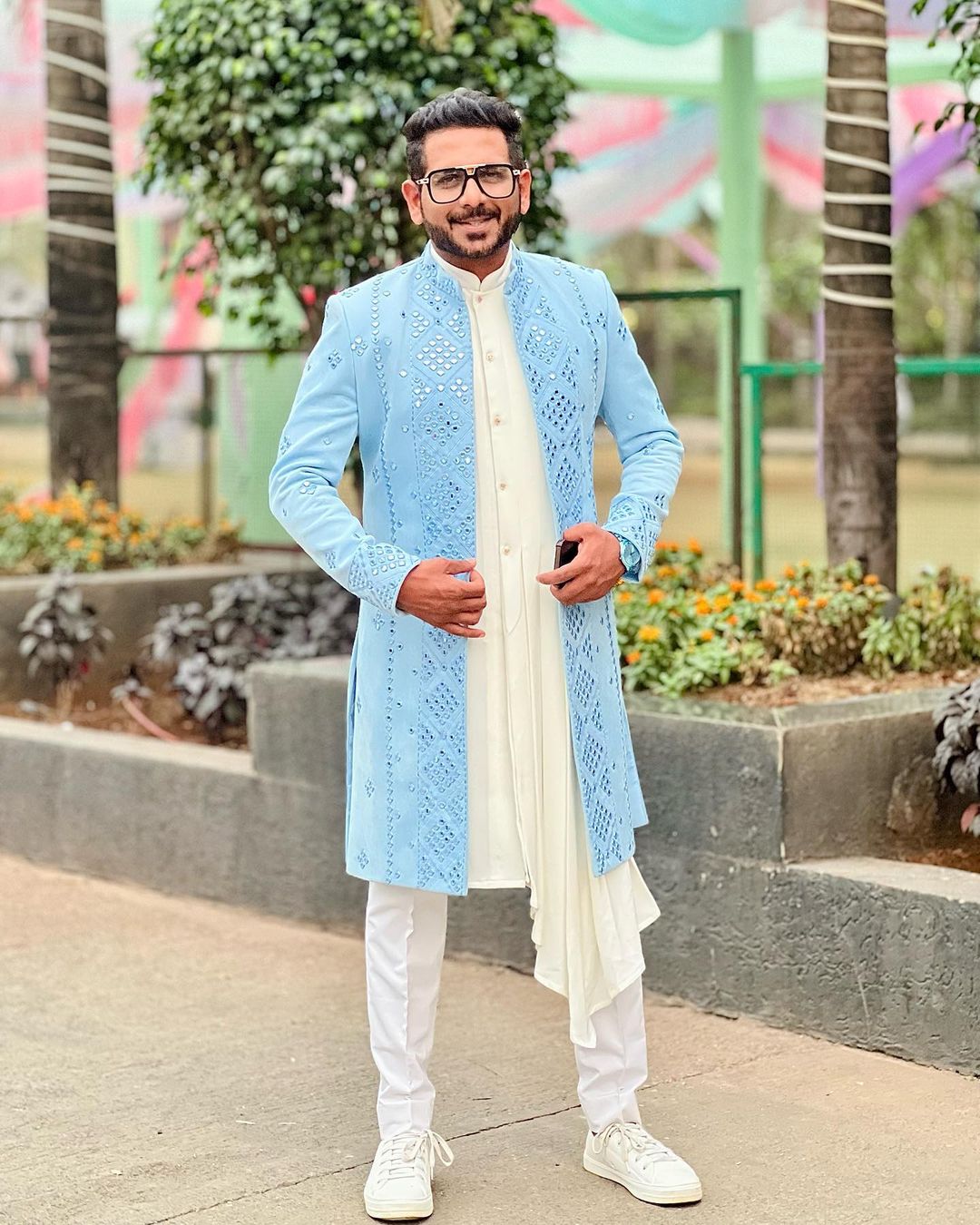 Anchor Azhar Kazi