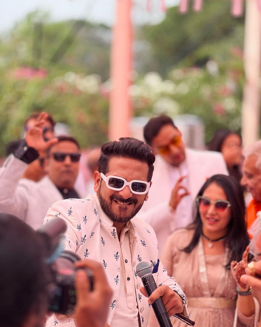 Anchor Azhar Kazi