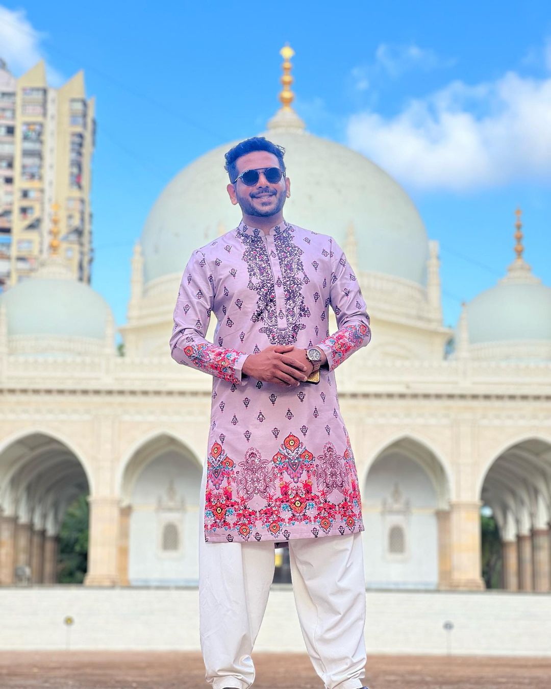 Anchor Azhar Kazi