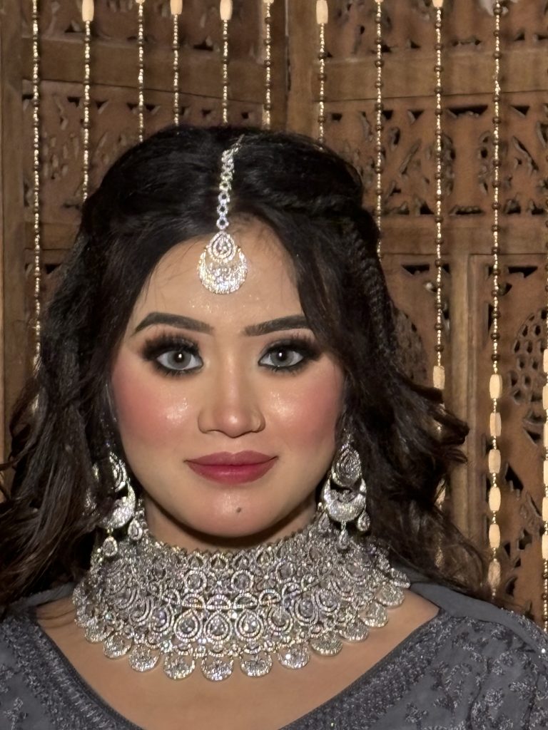 Amna Makeovers