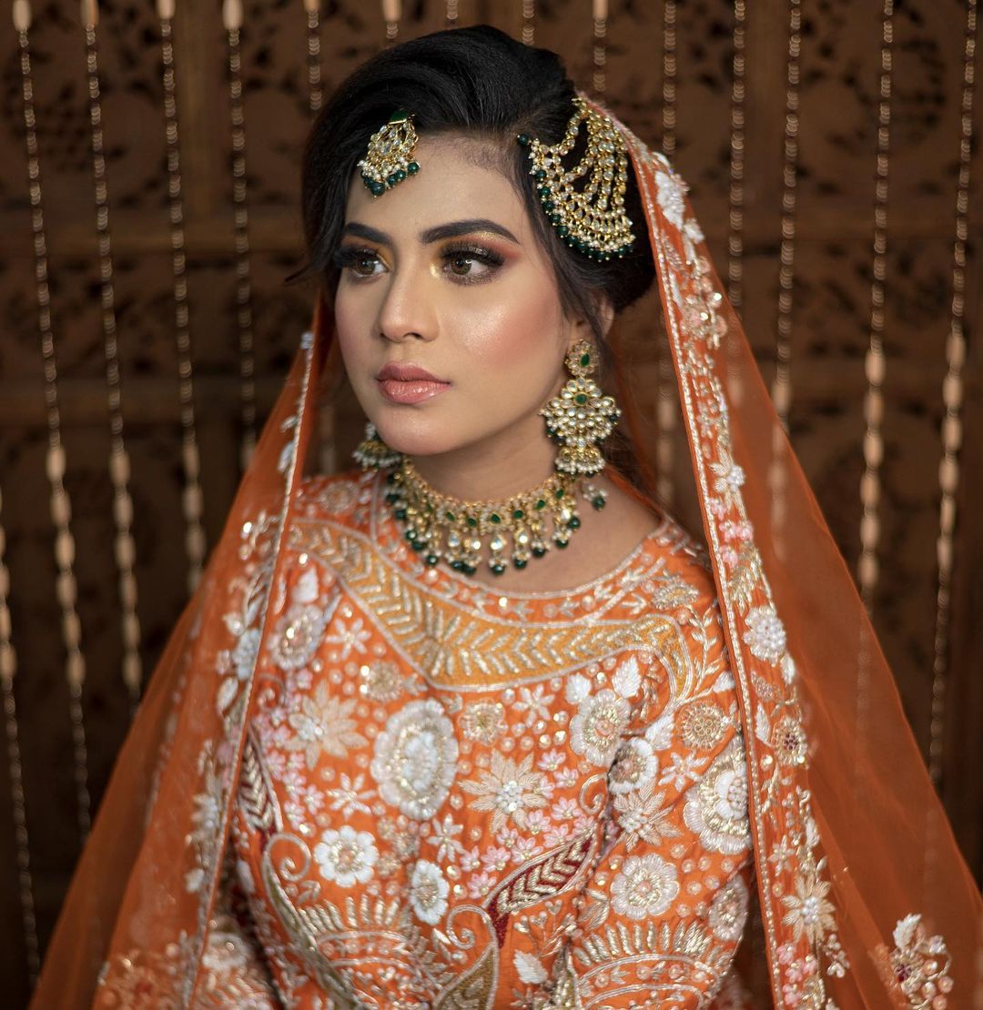 Amna Makeovers
