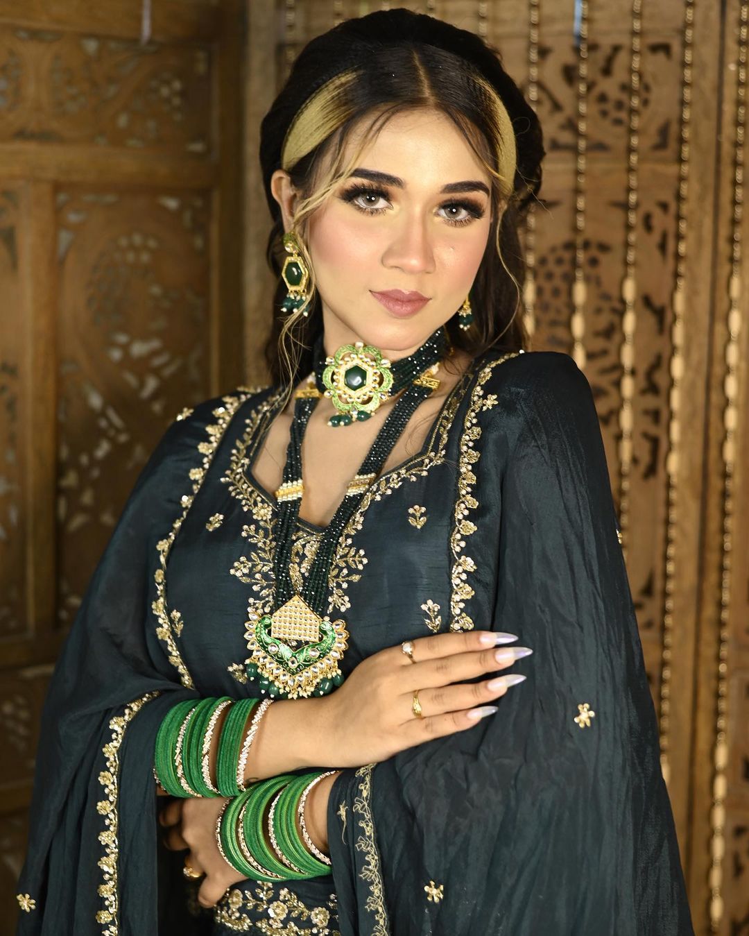 Amna Makeovers