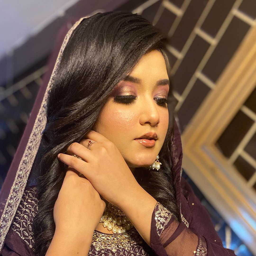 Amna Makeovers
