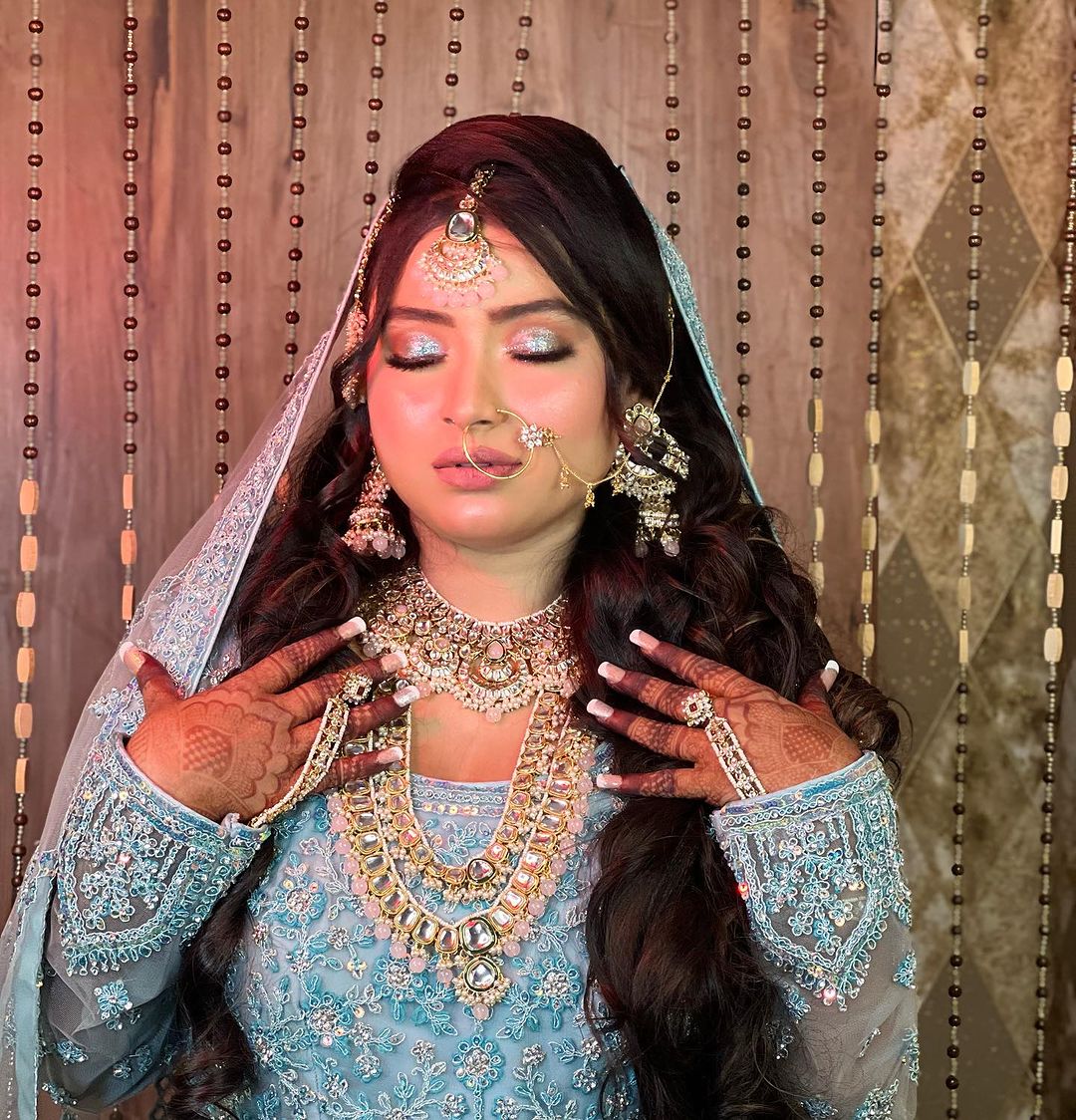 Amna Makeovers